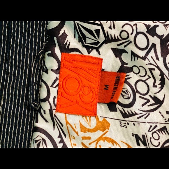Volcom Jacket! - Picture 2 of 5